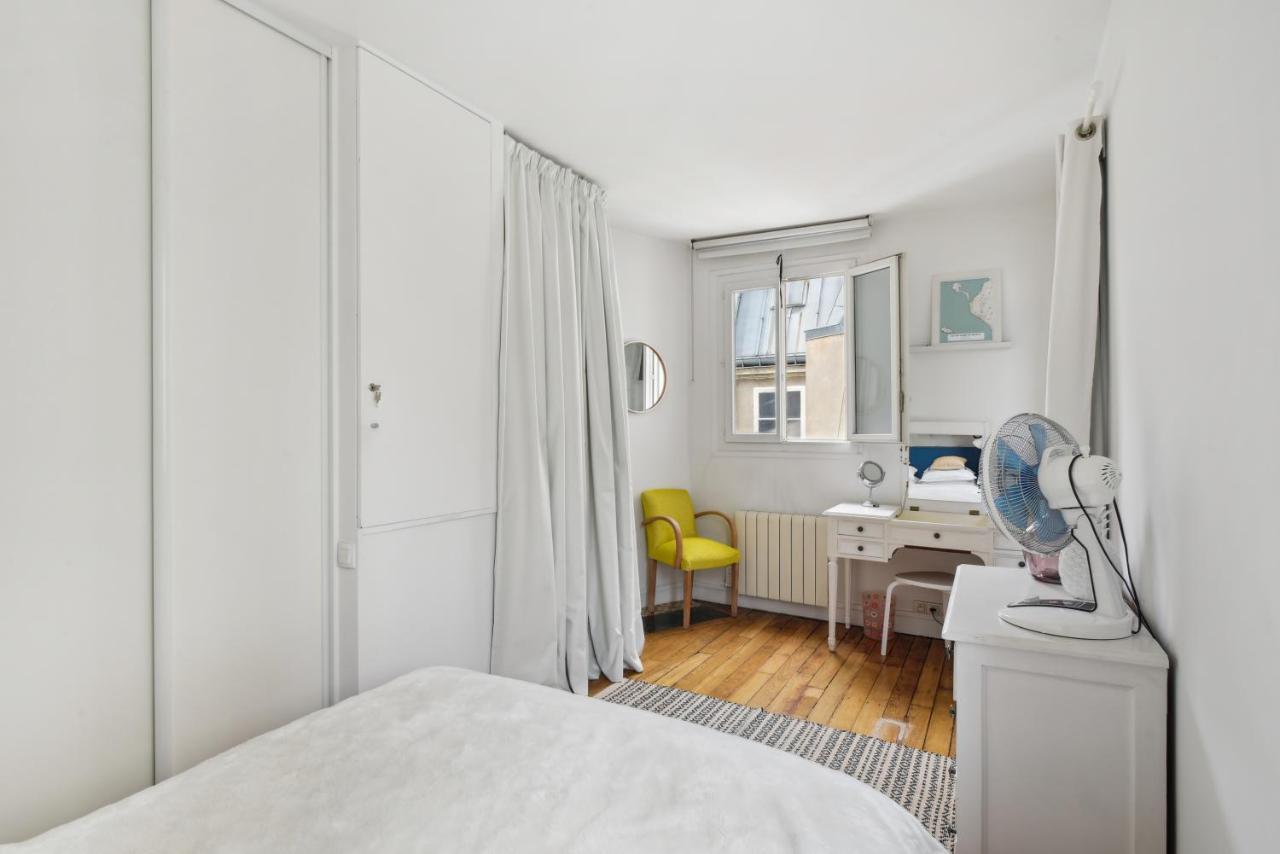 Charming Duplex In Privatestreet, Citycenter Párizs Kültér fotó